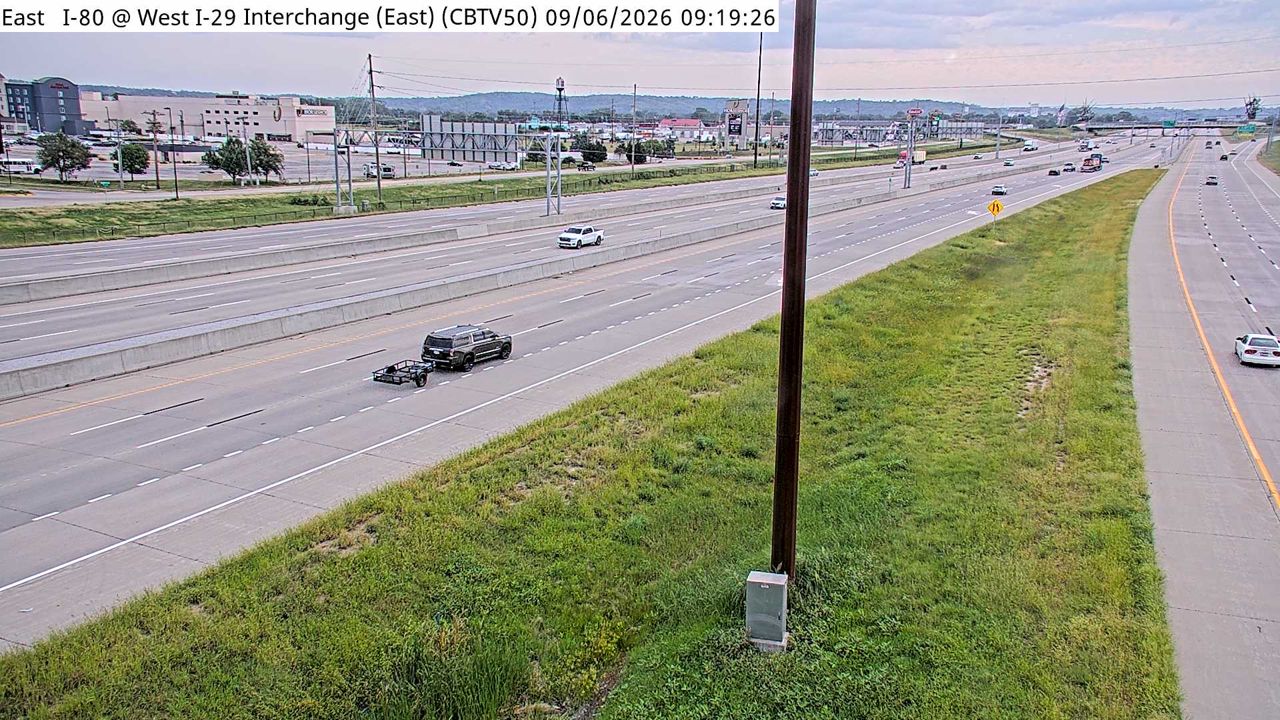I-80 @ MM 1 (West I-29 Interchange - E) live camera view