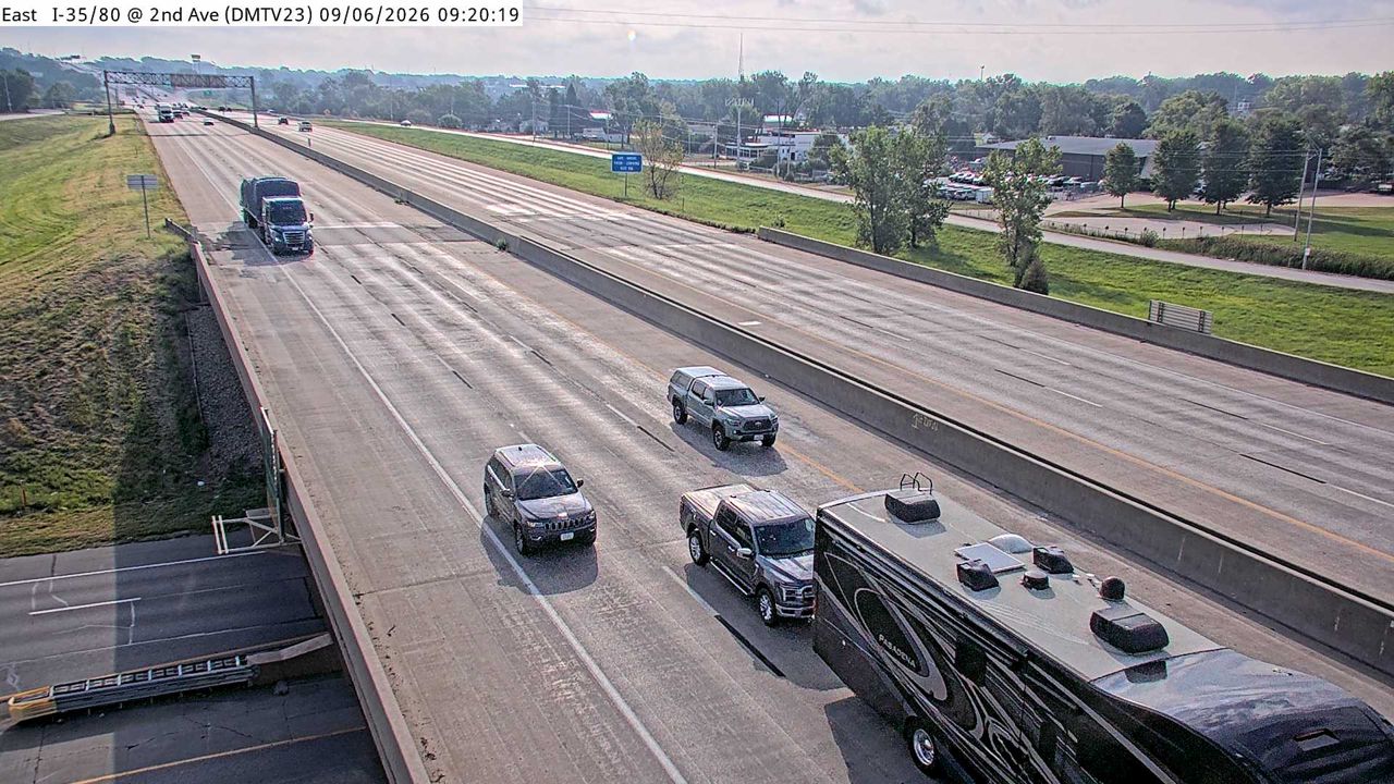 I-35/80 @ MM 135.2 (2nd Ave) live camera view