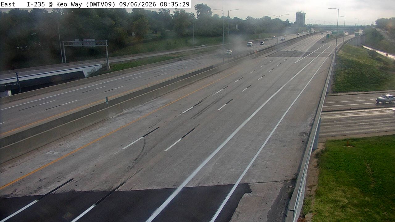 I-235 @ MM 7.8 (Keo Way) live camera view