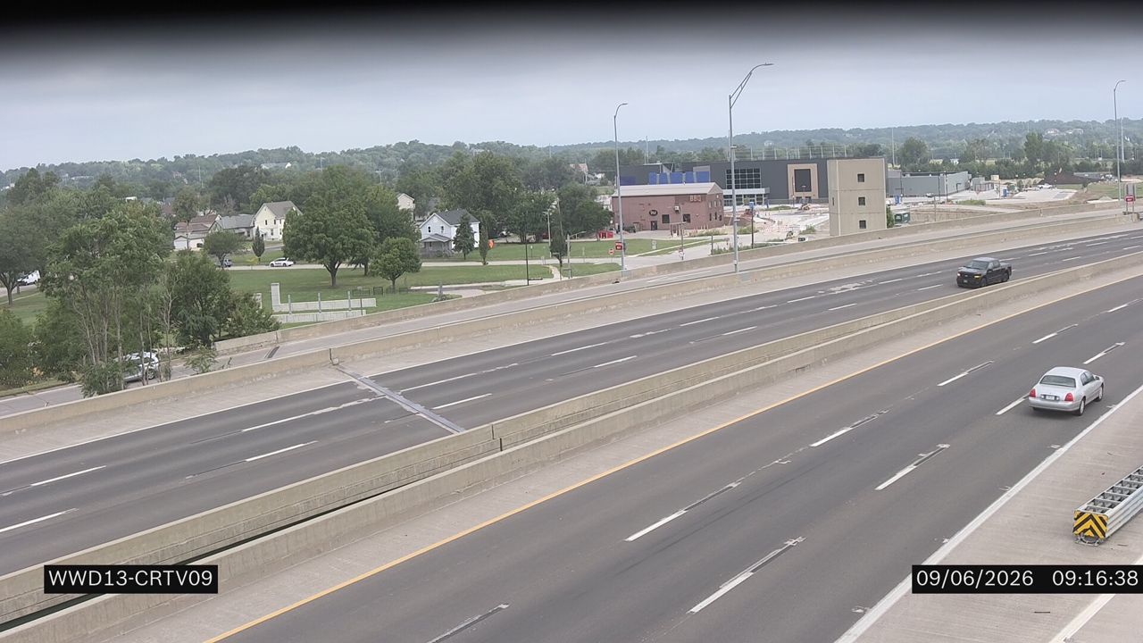 I-380 @ MM 19.8 (1st Ave) live camera view