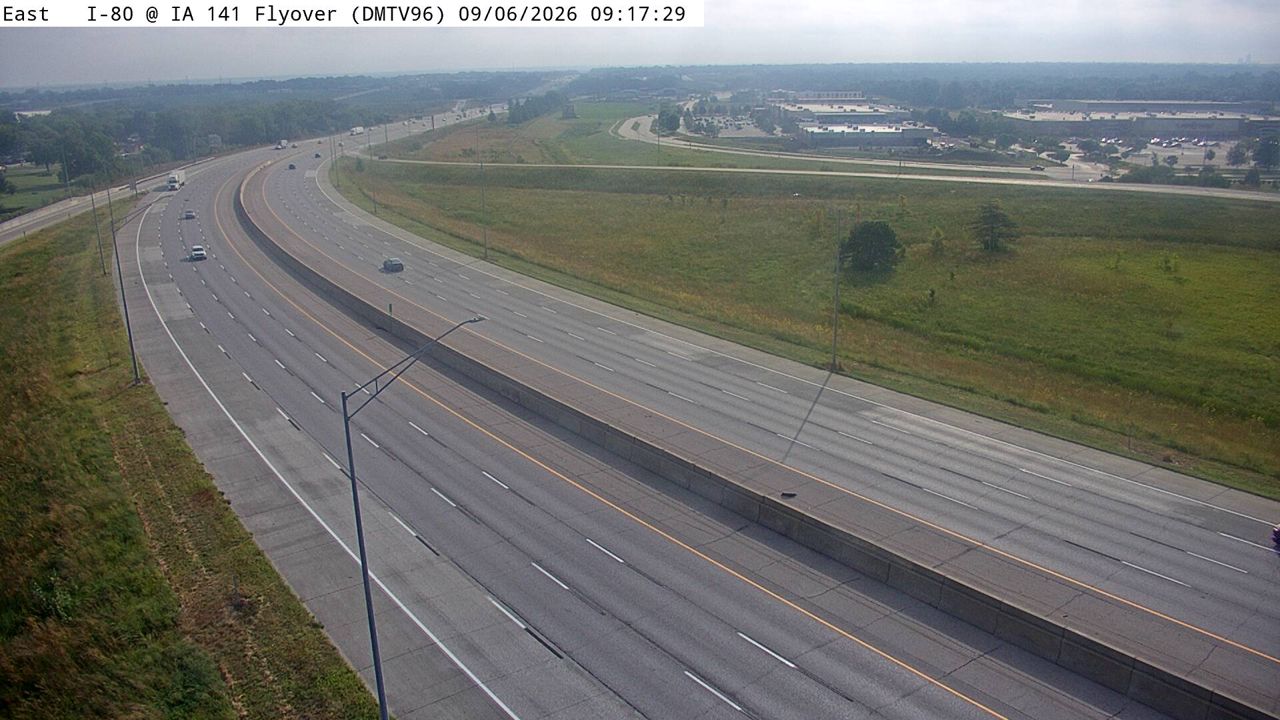 I-35/80 @ MM 127.2 (IA 141W Flyover) live camera view
