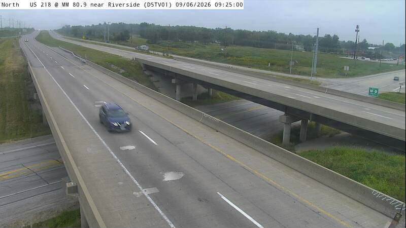 US 218 @ MM 80.9 near Riverside (D5TV01) live camera view