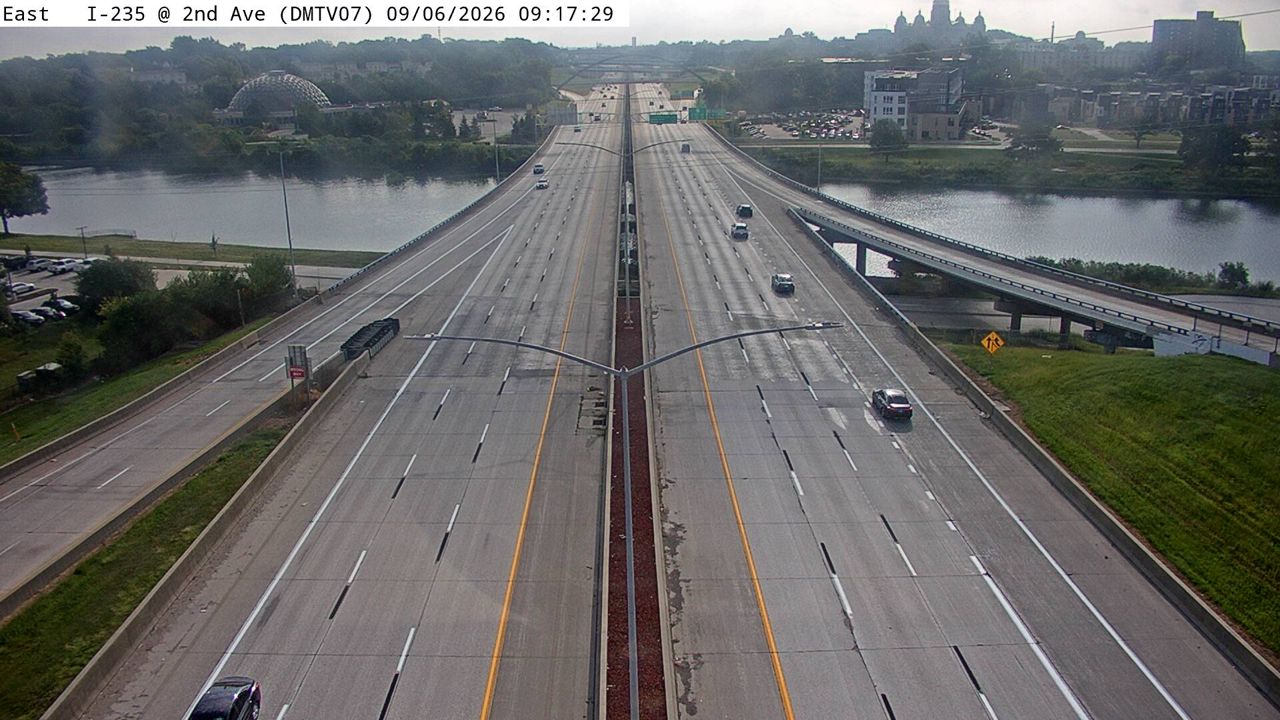 I-235 @ MM 8.7 (2nd Ave) live camera view