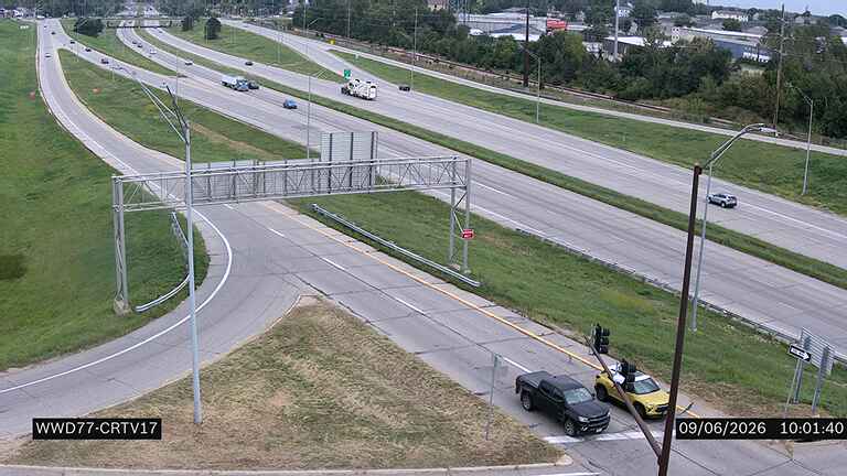 IA 100 @ I-380 (77) live camera view