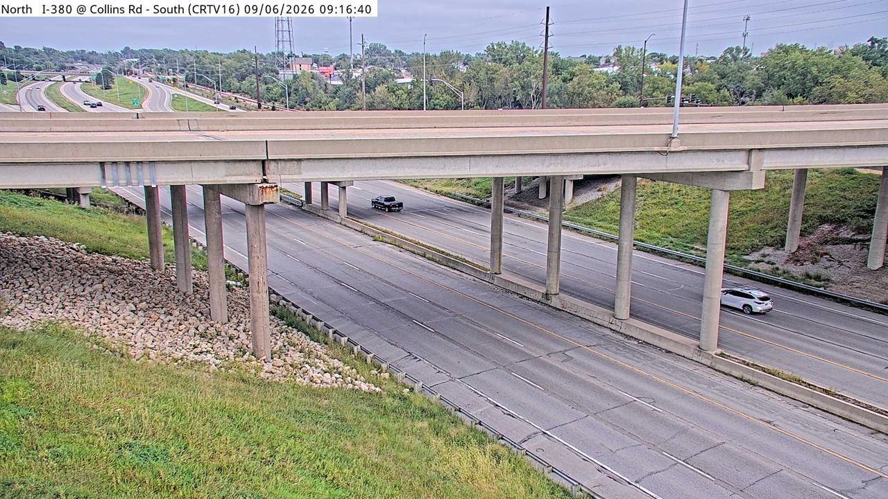I-380 @ MM 23.9 (Collins Rd - S) live camera view