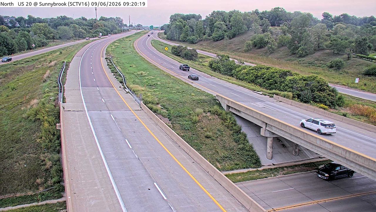 US 20 @ MM 2.9 (Sunnybrook Dr) live camera view