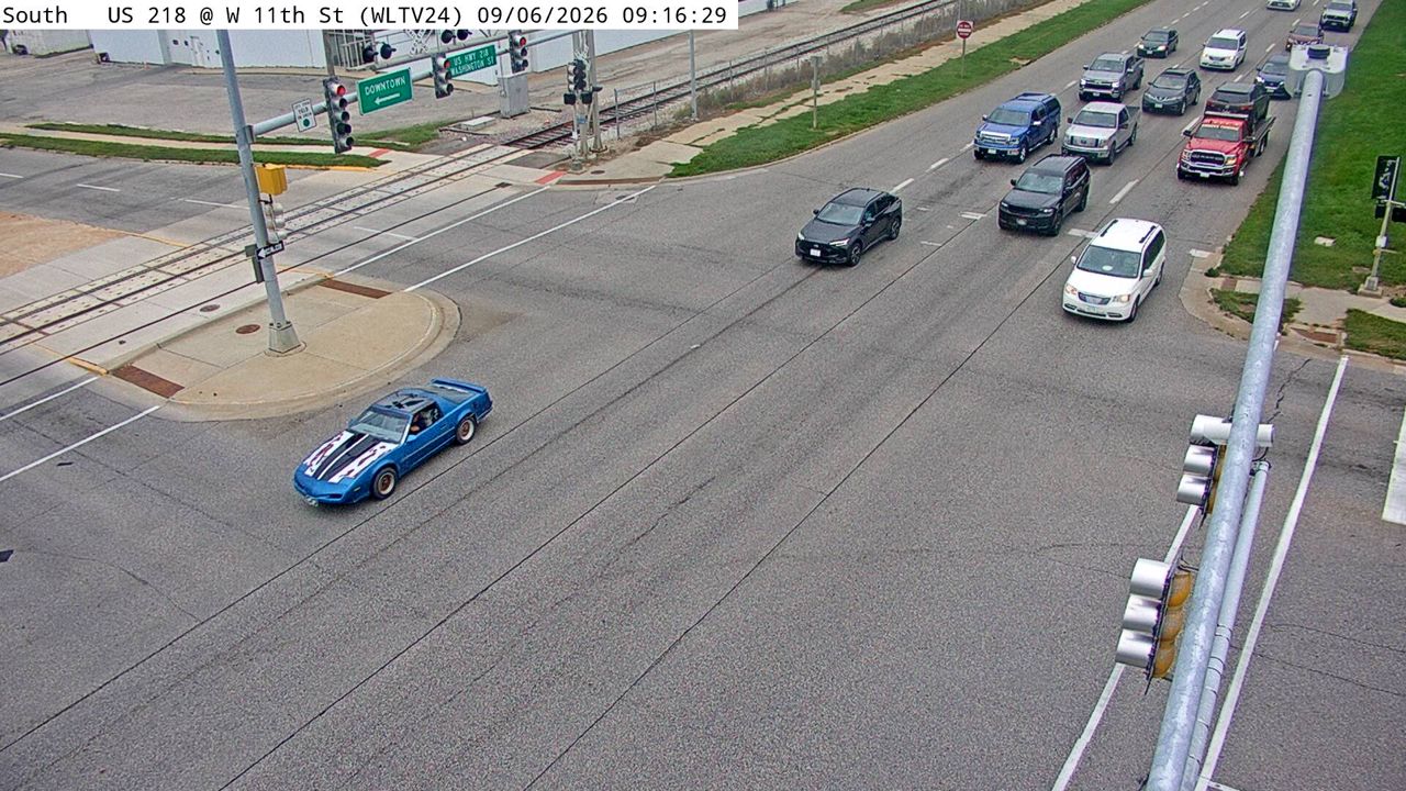 US 218 @ MM 179.9 (W 11th St) live camera view
