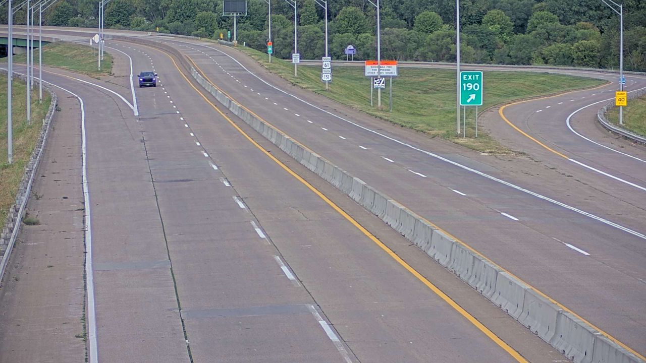 US 61 @ MM 192.4 (Mississippi River Bridge - West) live camera view