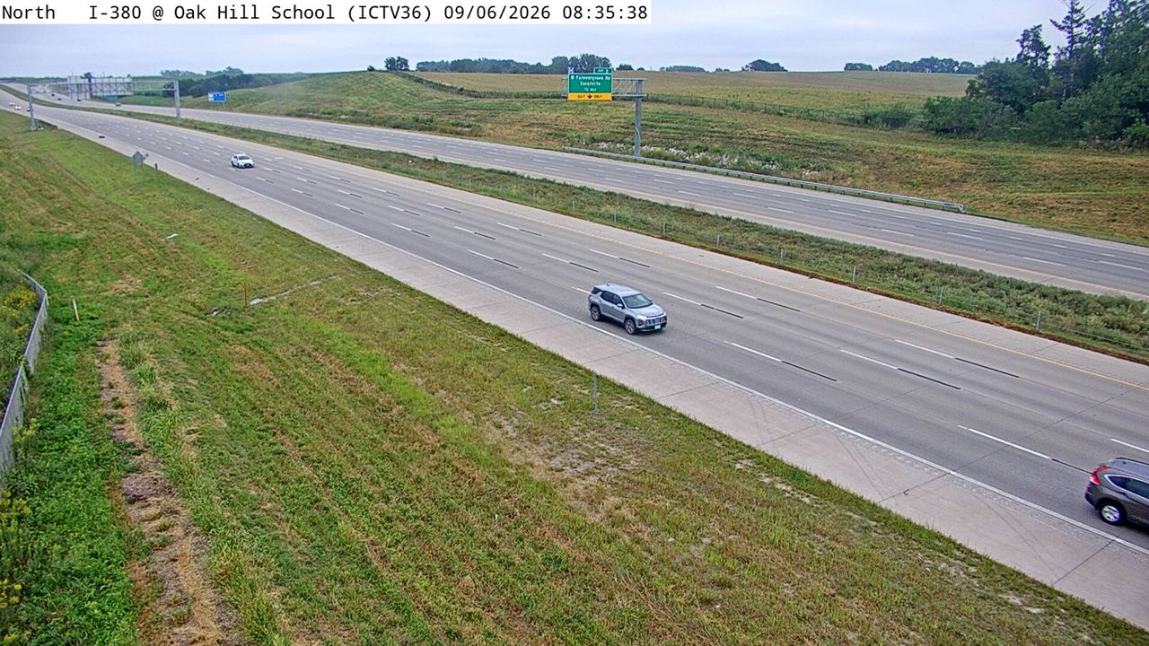 I-380 @ MM 1 (Oak Hill School) live camera view