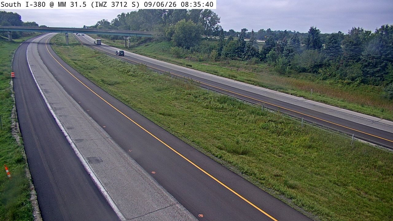 I-380 @ MM 31.5 (IWZ 3712S) live camera view