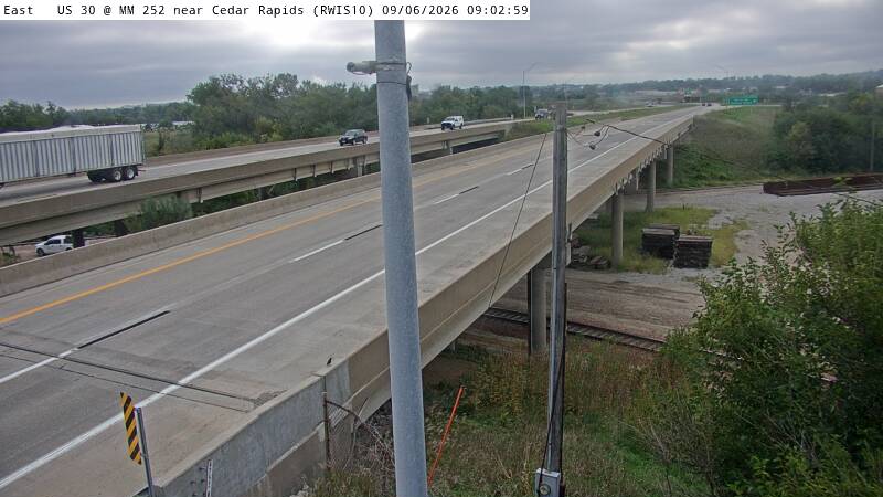 US 30 MM 252 @ Cedar Rapids US 30 live camera view