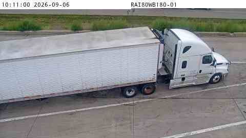 Rest Area: I-80 WB MM 180 near Grinnell live camera view