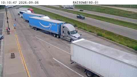 Rest Area: I-80 WB MM 180 near Grinnell live camera view