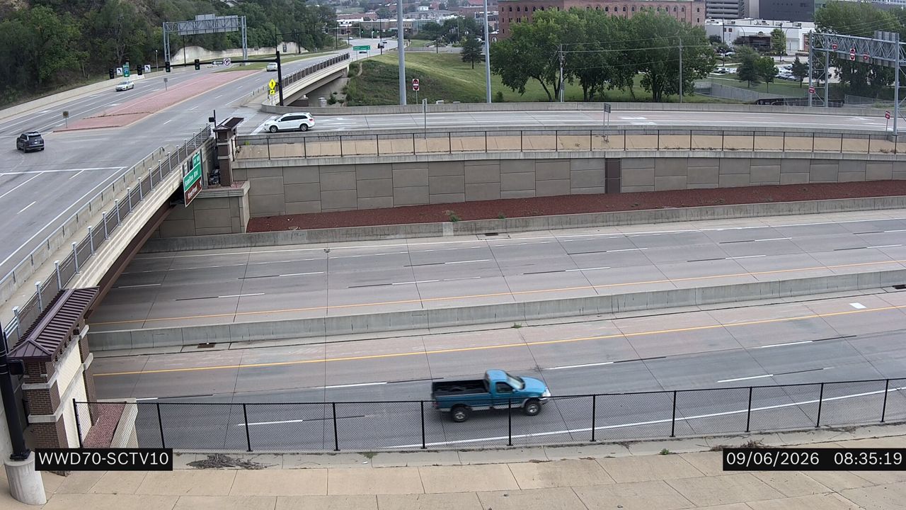 I-29 @ MM 148.6 (Wesley Pkwy) live camera view