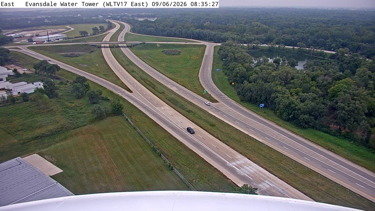 I-380 @ MM 68.7 (Evansdale Water Tower - E) live camera view
