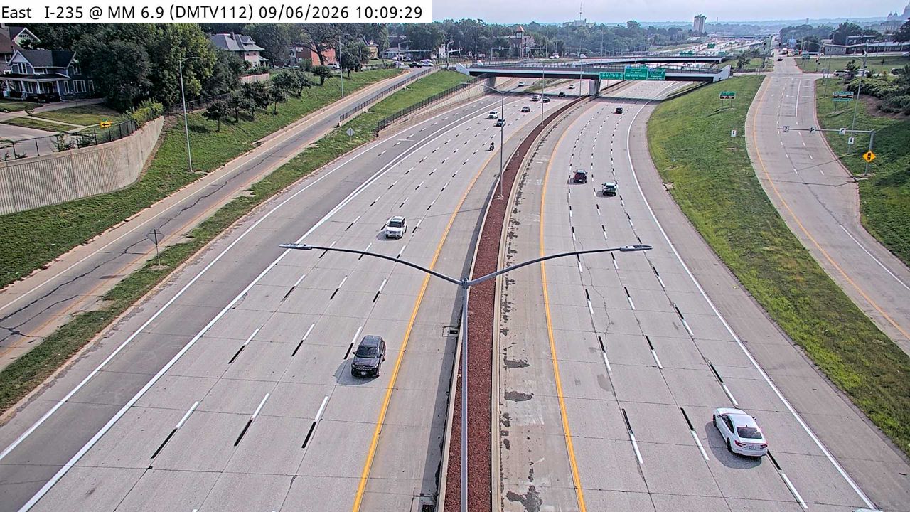I-235 @ MM 6.9 (Cottage Grove Ave) live camera view