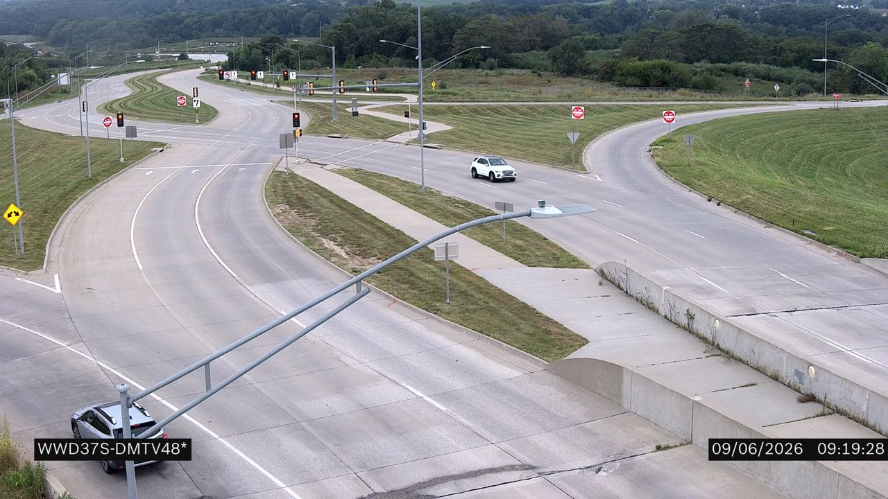 I-80 @ MM 118.4 (Grand Prairie Pkwy S) live camera view