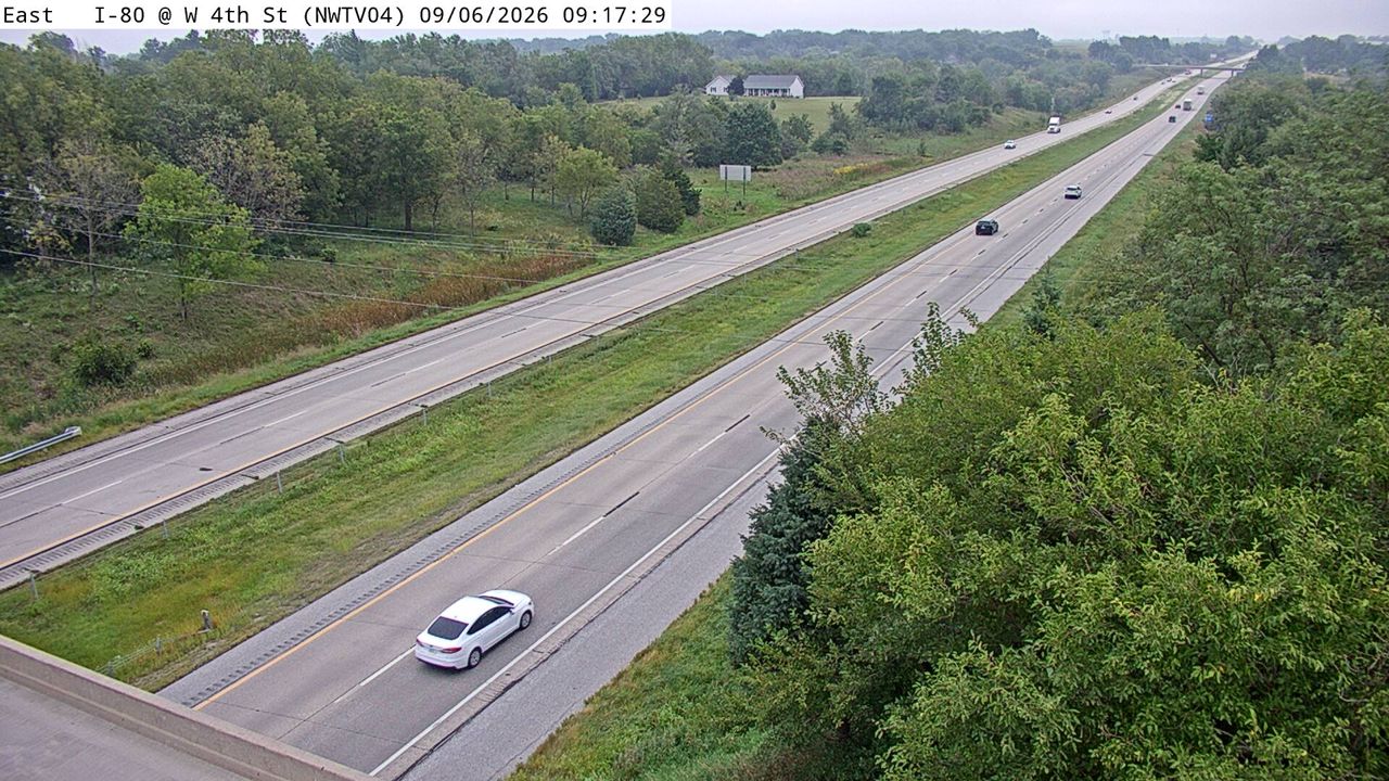 I-80 @ MM 165 (W 4th St) live camera view