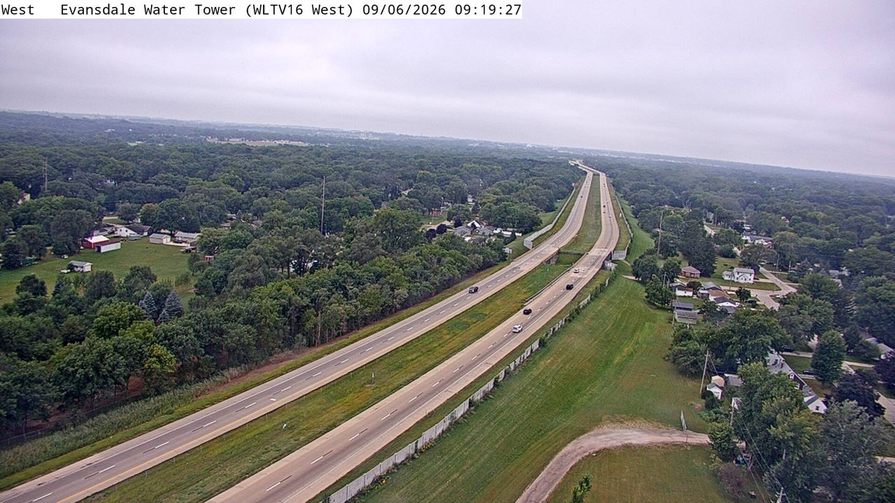 I-380 @ MM 68.8 (Evansdale Water Tower - W) live camera view