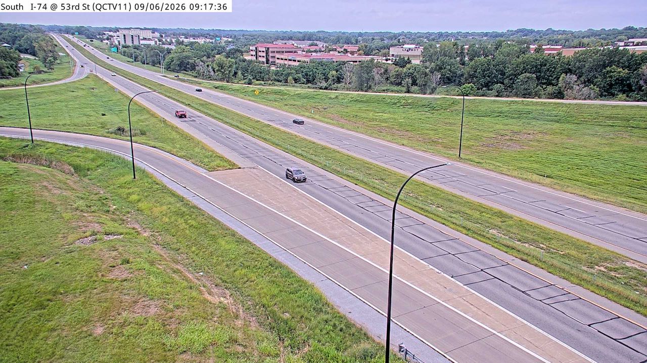 I-74 @ MM 1.5 (53rd St) live camera view