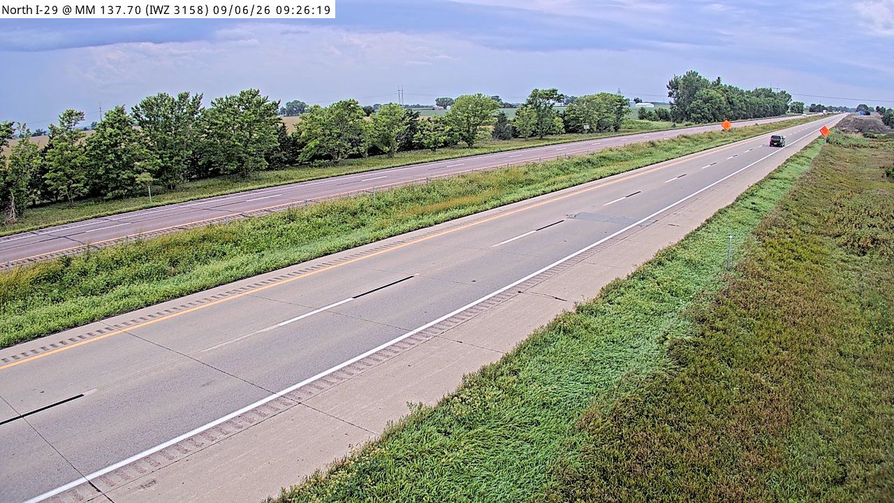 I-29 @ MM 137.7 (IWZ 3158) live camera view