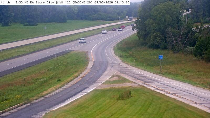 Rest Area: I-35 NB MM 120 near Story City live camera view