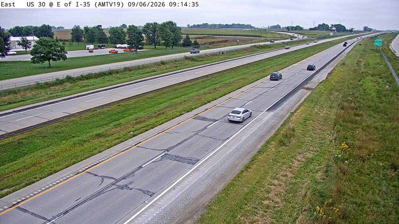 US 30 @ MM 151.1 (E of I-35) live camera view