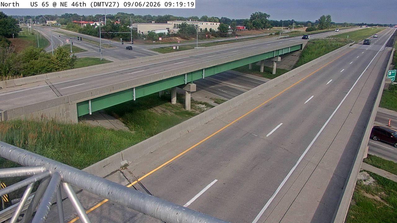 US 65 @ MM 81.6 (8th St) live camera view