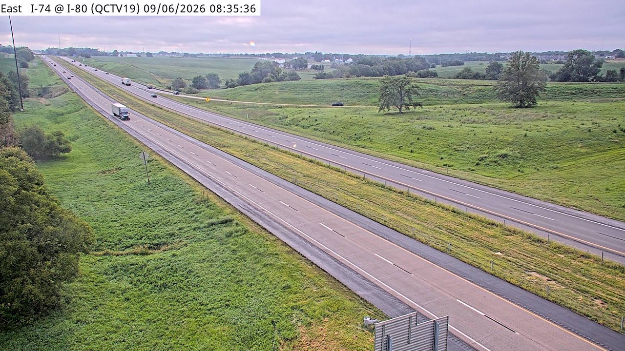 I-74 @ MM 0 (I-80) live camera view