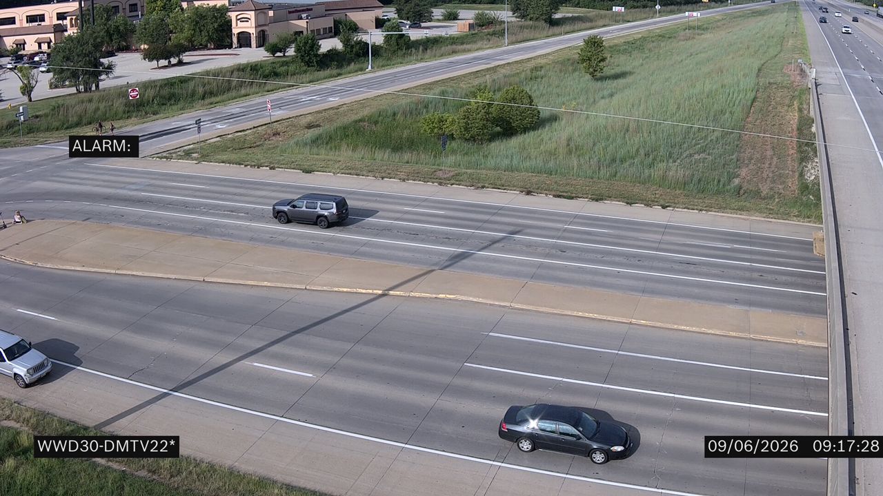 I-80 @ MM 131.2 (Merle Hay Rd) live camera view