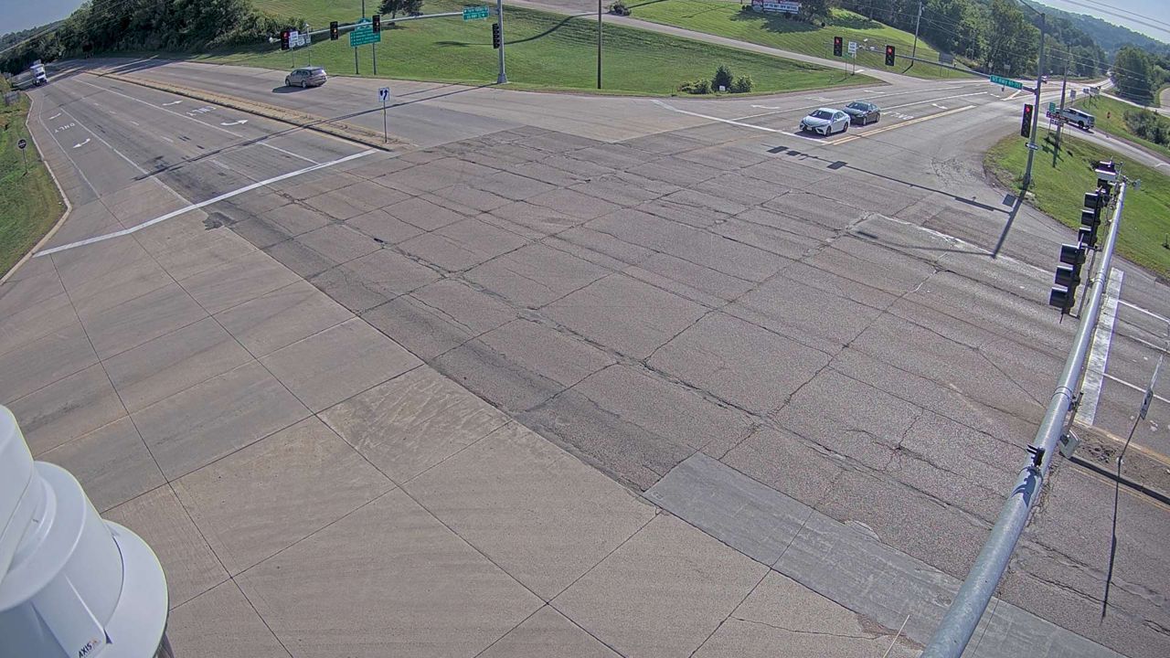 US 61 @ MM 187.6 (Twin Valley Dr) live camera view
