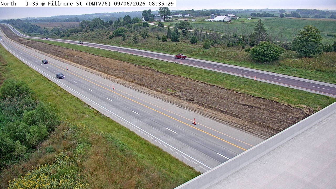 I-35 @ MM 61.6 (Fillmore St) live camera view