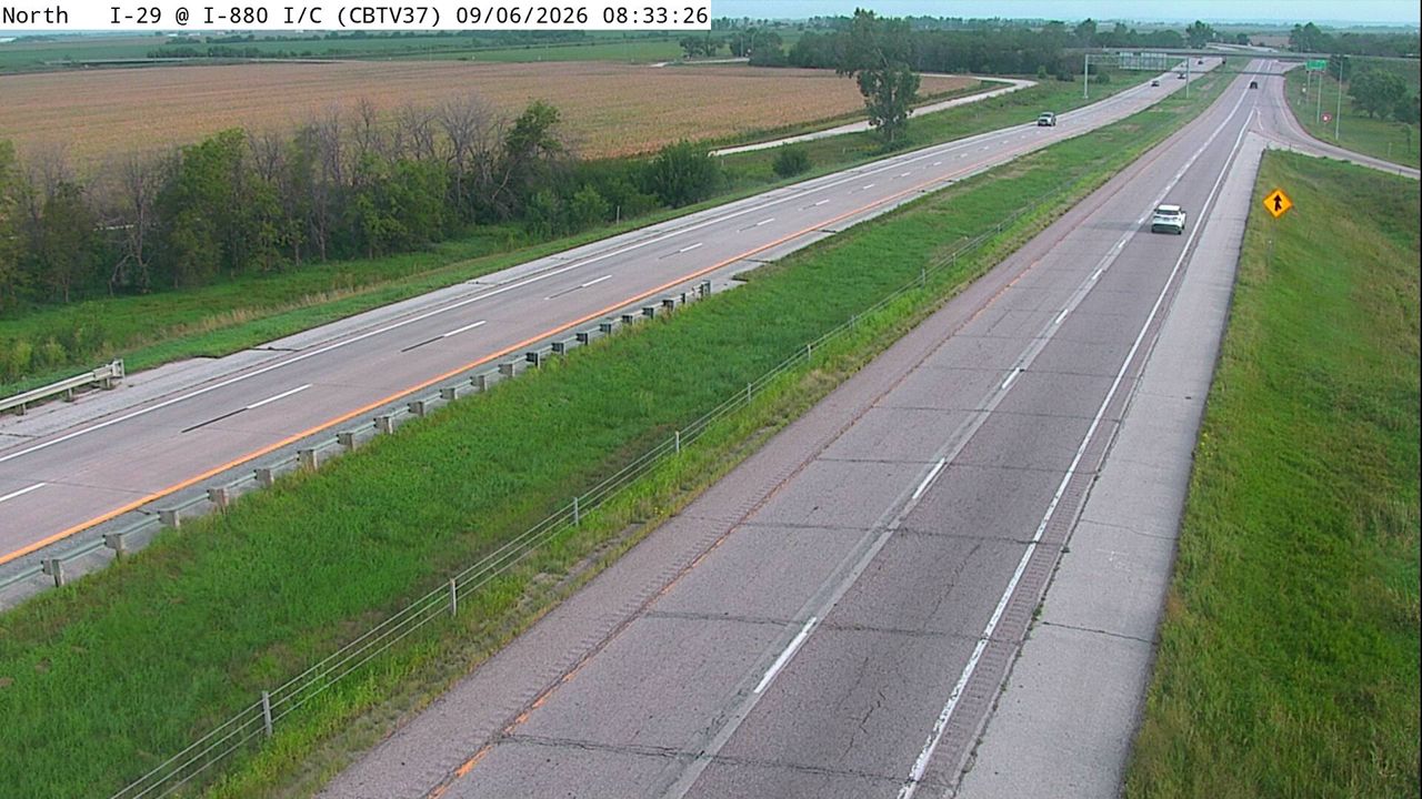 I-29 @ MM 71.7 (I-880 Interchange) live camera view