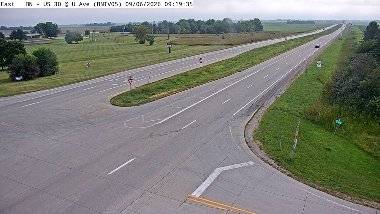 US 30 @ MM 139.6 (U Ave) live camera view