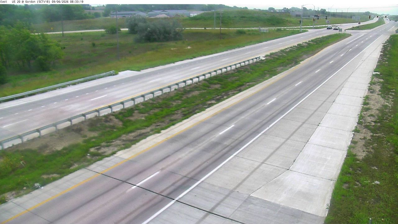 US 20 @ MM 4.5 (Gordon Dr) live camera view