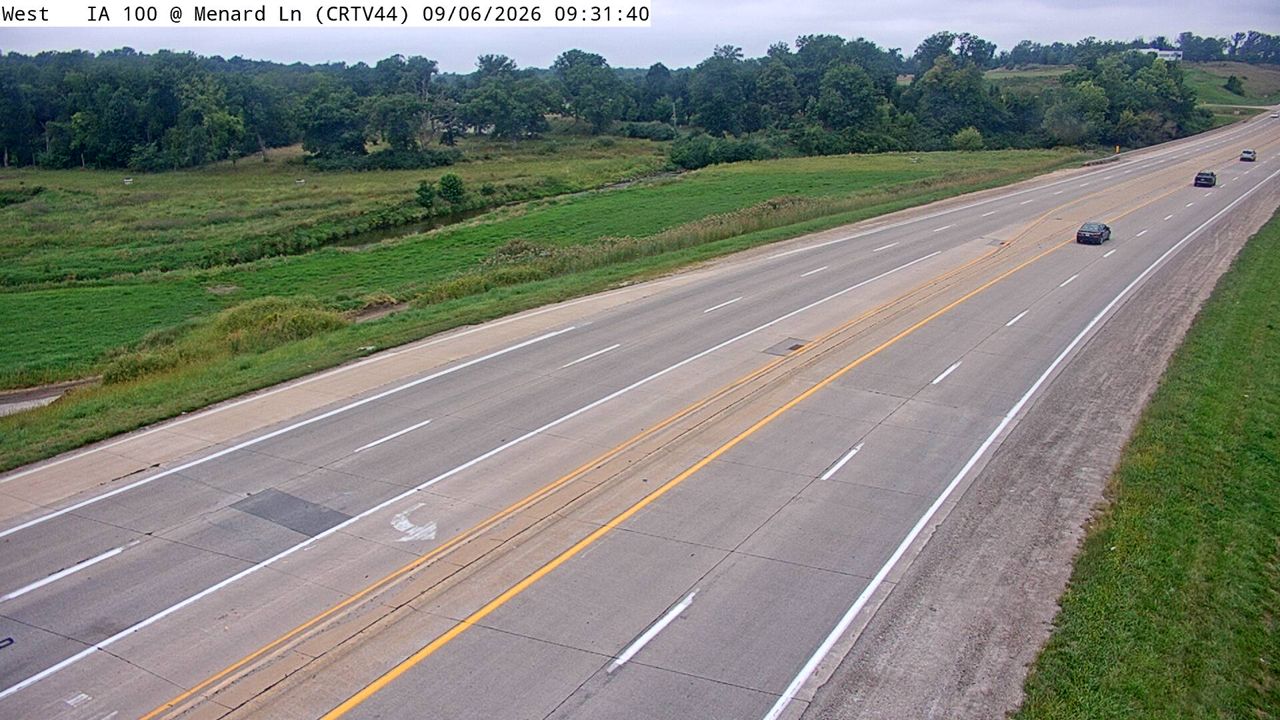 IA 100 @ MM 13.1 (Menards Ln) live camera view
