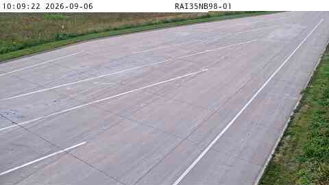 Rest Area: I-35 NB MM 98 near Elkhart live camera view