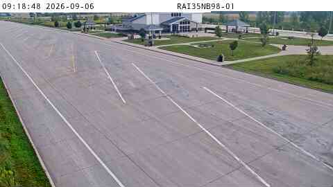 Rest Area: I-35 NB MM 98 near Elkhart live camera view