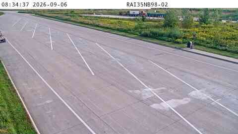 Rest Area: I-35 NB MM 98 near Elkhart live camera view