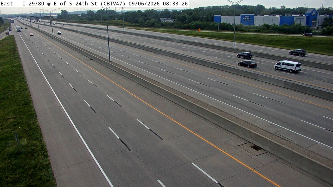 I-29/80 @ MM 1.7 (E of S 24th St - N) live camera view