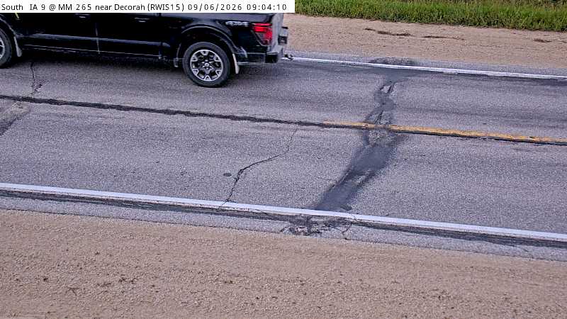 IA 9 MM 265 @ Decorah live camera view