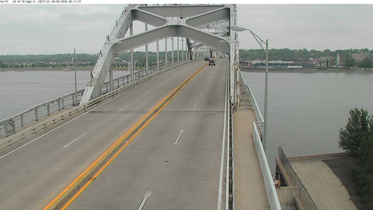 US 67 @ MM 0 (Centennial Bridge - IL) live camera view