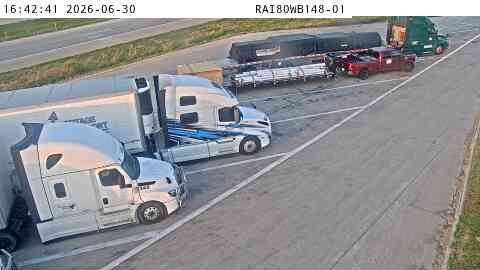 Rest Area: I-80 WB MM 148 near Mitchellville live camera view