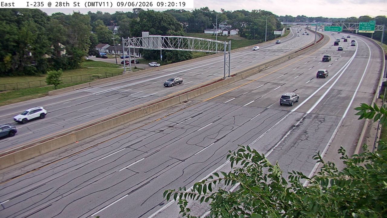 I-235 @ MM 6.7 (28th St) live camera view
