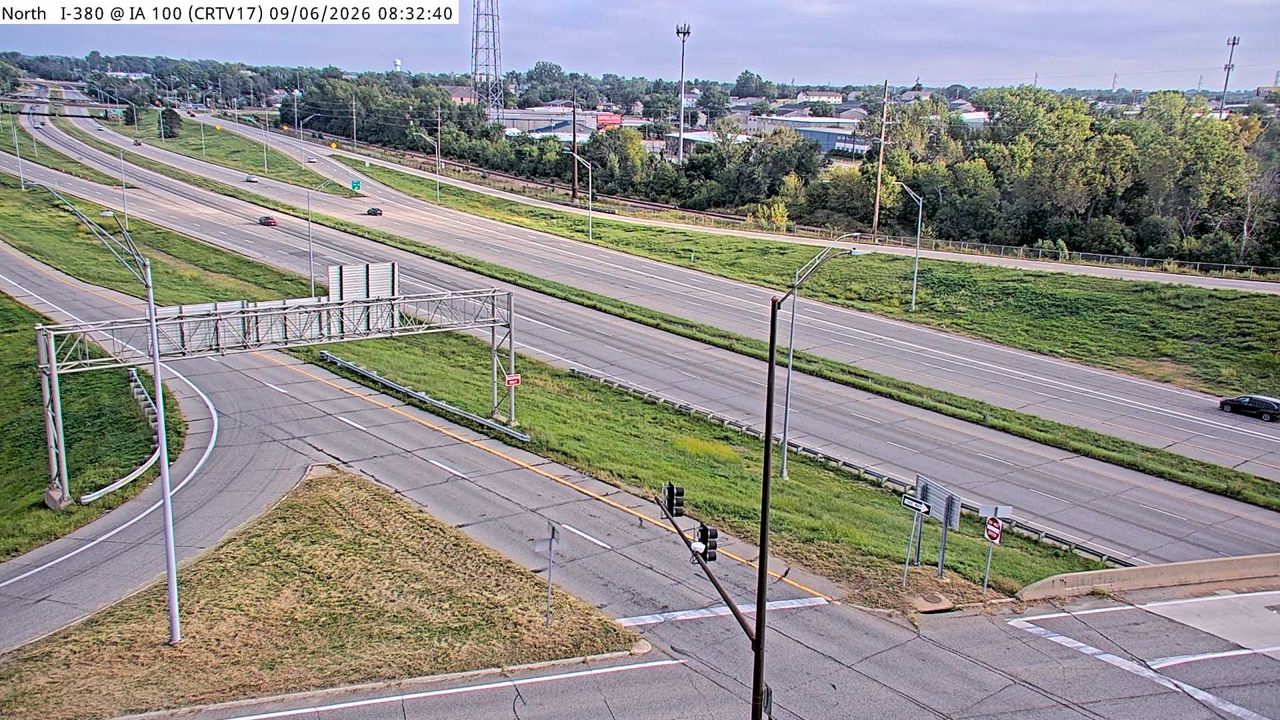 I-380 @ MM 23.9 (Collins Rd - N) live camera view