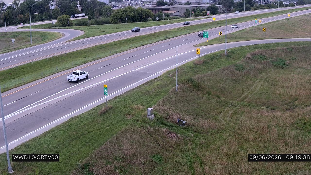 US 30 @ MM 249.7 (6th St SW) live camera view