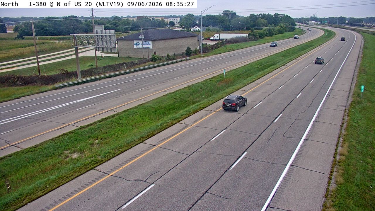 I-380 @ MM 71.8 (N of US 20) live camera view