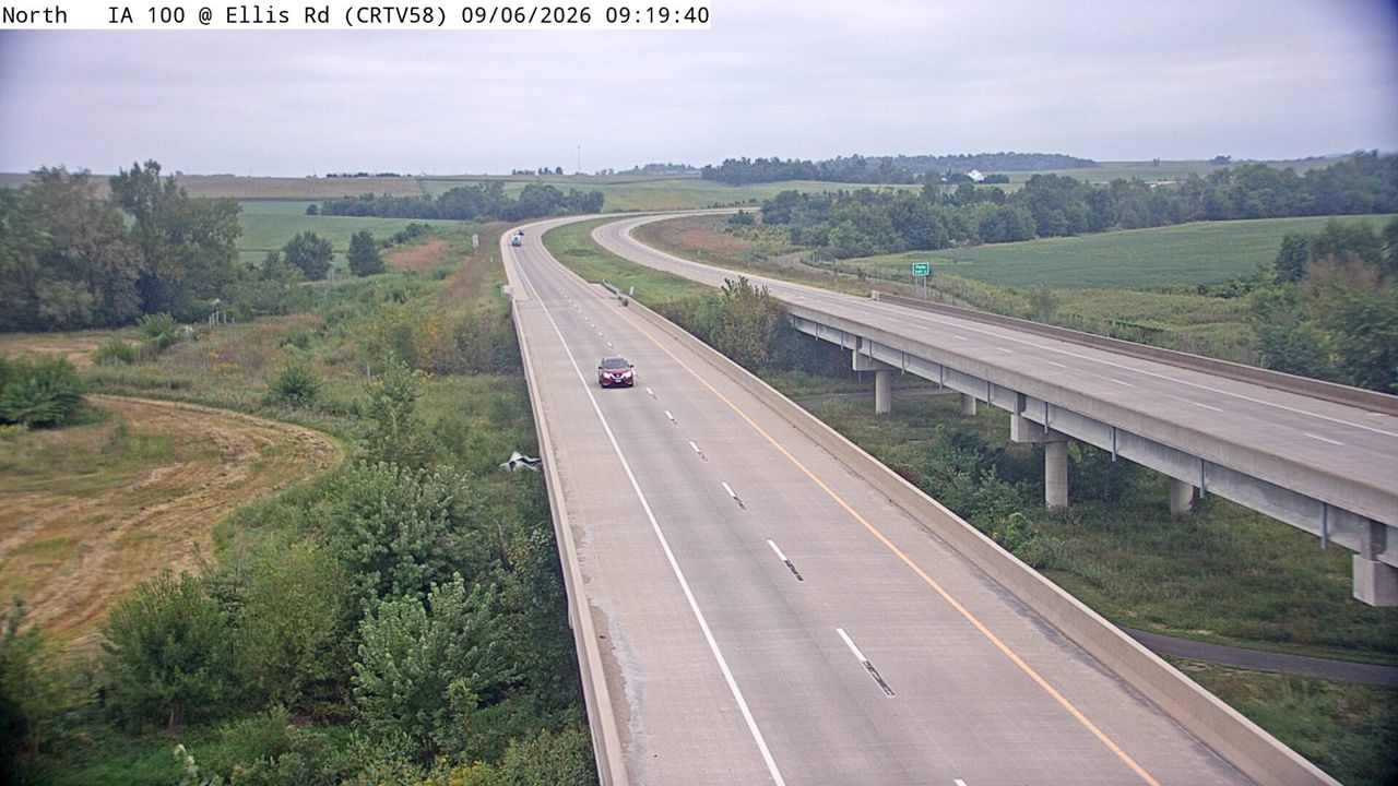IA 100 @ MM 3.1 (Ellis Rd) live camera view