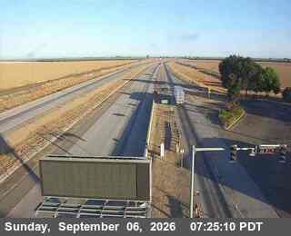 83 - NB SR-99 Chowchilla Weigh Station live camera view
