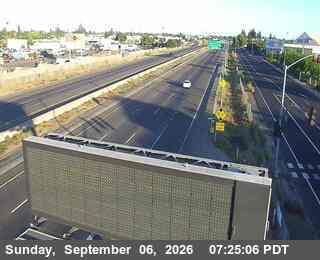87 - NB SR-99 S/O SR-219/Kiernan Ave live camera view